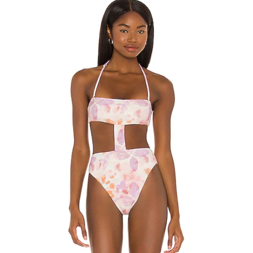 x Sofia Richie Kodi One Piece in 70s Watercolor Multi
House of Harlow 1960